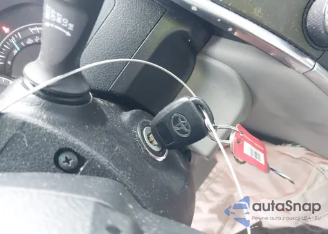 2015 Toyota Camry Le/Xle/Se/Xse z USA, uszkodzony, nr VIN 4T4BF1FK9FR495212